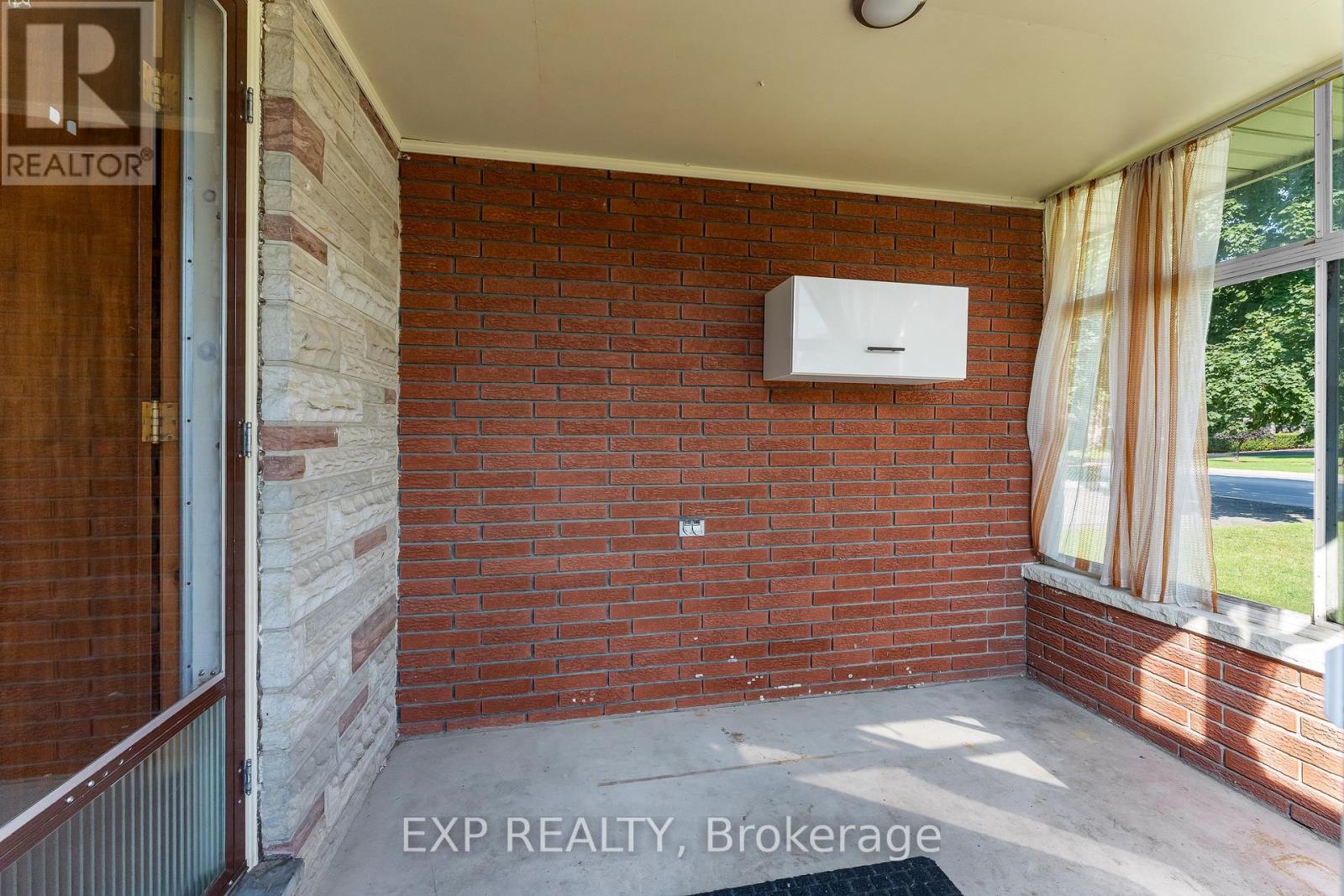 186A LAKESHORE ROAD - Image 6