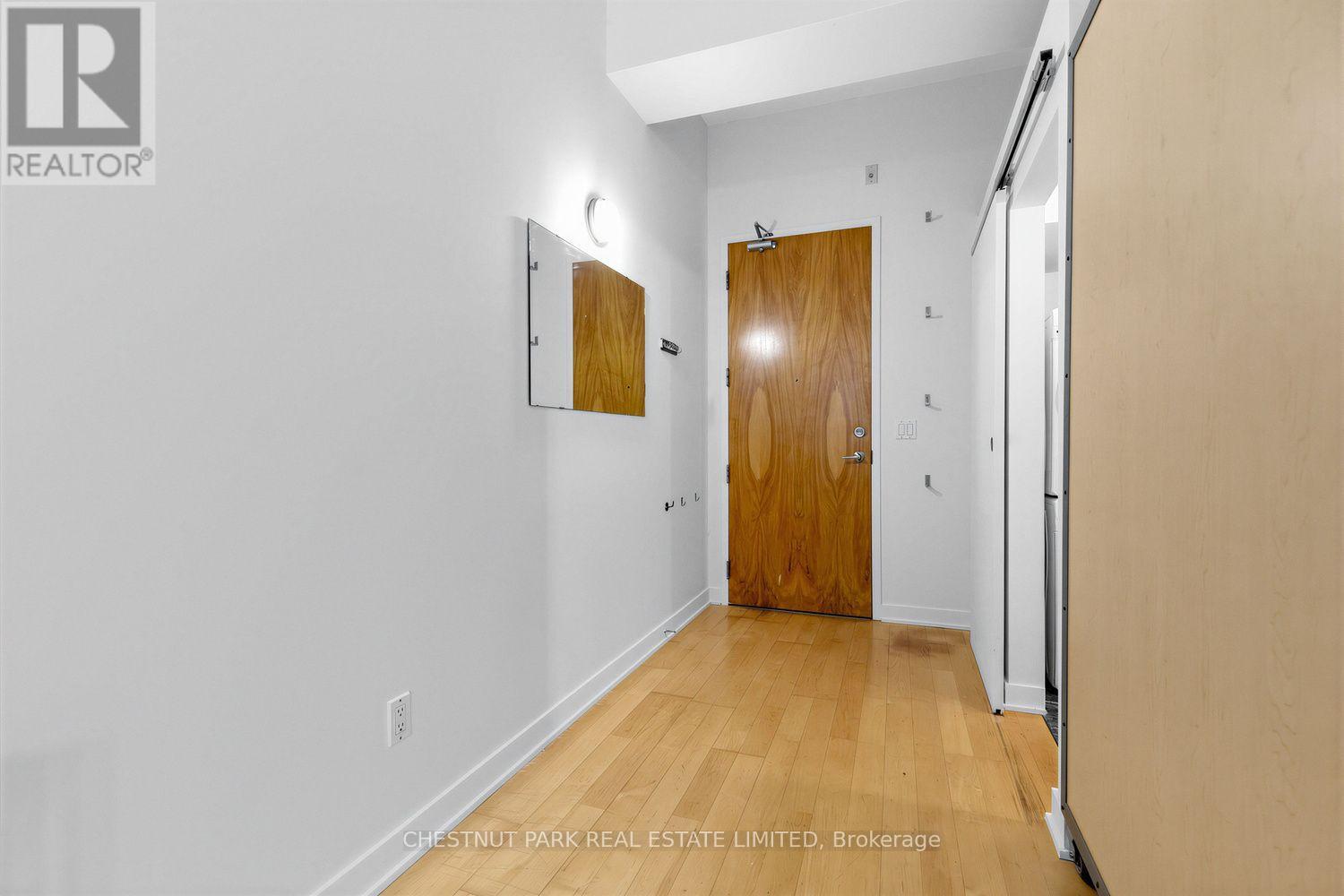 #409 160 BALDWIN STREET - Image 10