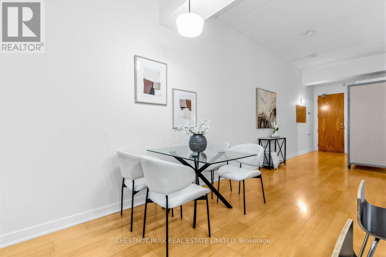 #409 160 BALDWIN STREET - Image 16