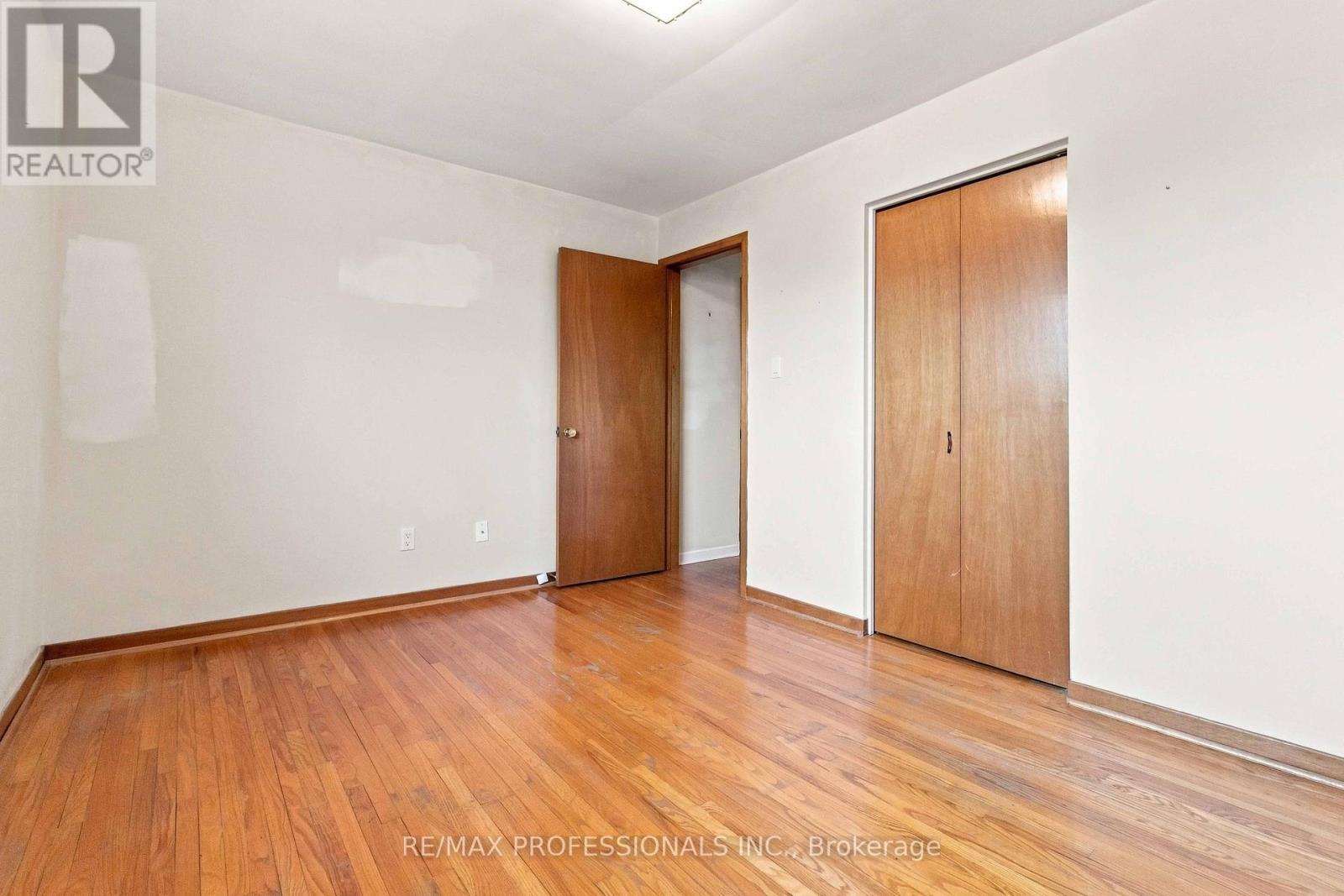 7449 PICKFAIR DRIVE - Image 18