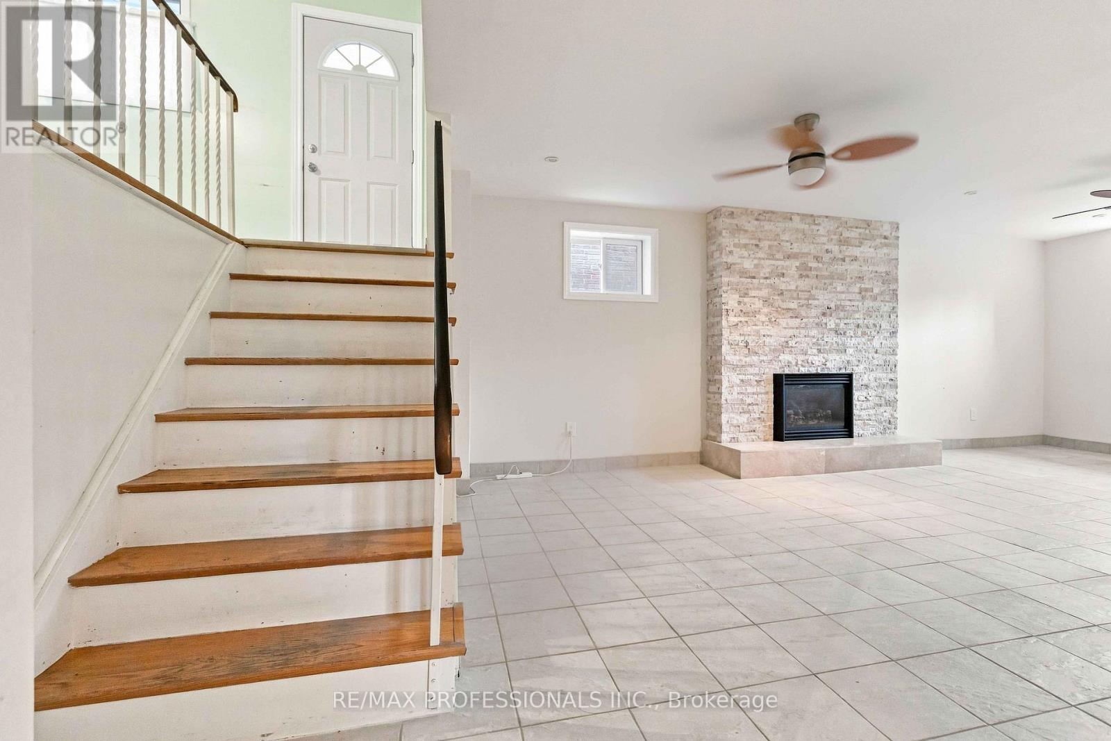 7449 PICKFAIR DRIVE - Image 23