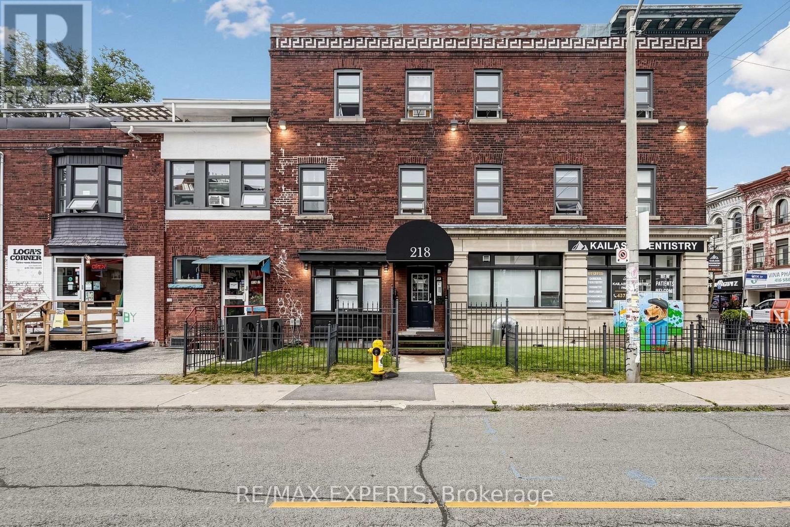 Photo of 218 Close Avenue