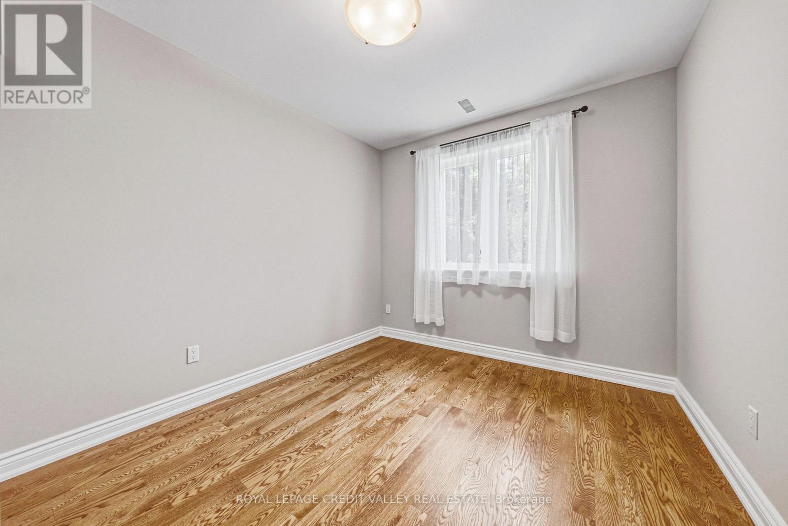 471 THE KINGSWAY - Image 24