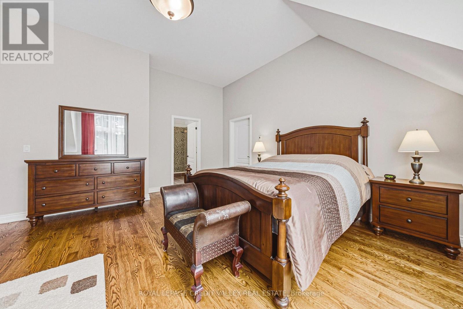 471 THE KINGSWAY - Image 26