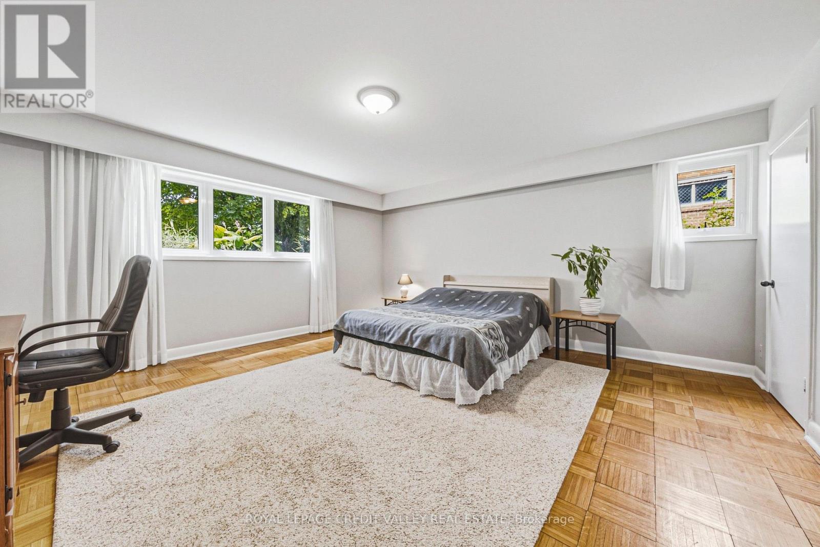 471 THE KINGSWAY - Image 30