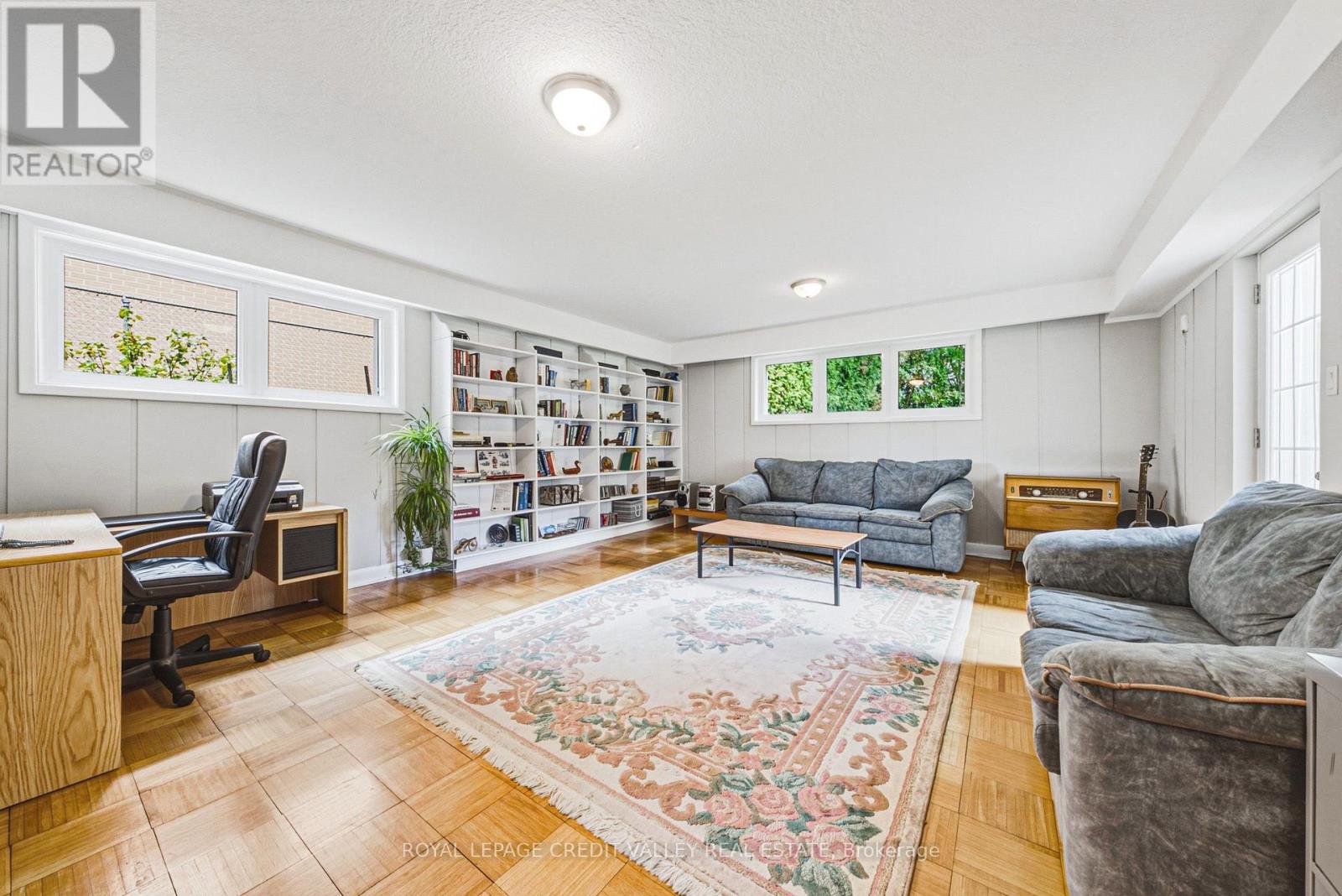 471 THE KINGSWAY - Image 33
