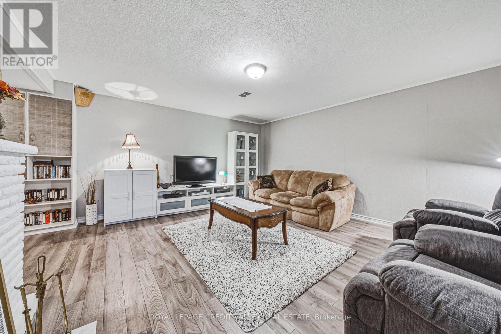 471 THE KINGSWAY - Image 35