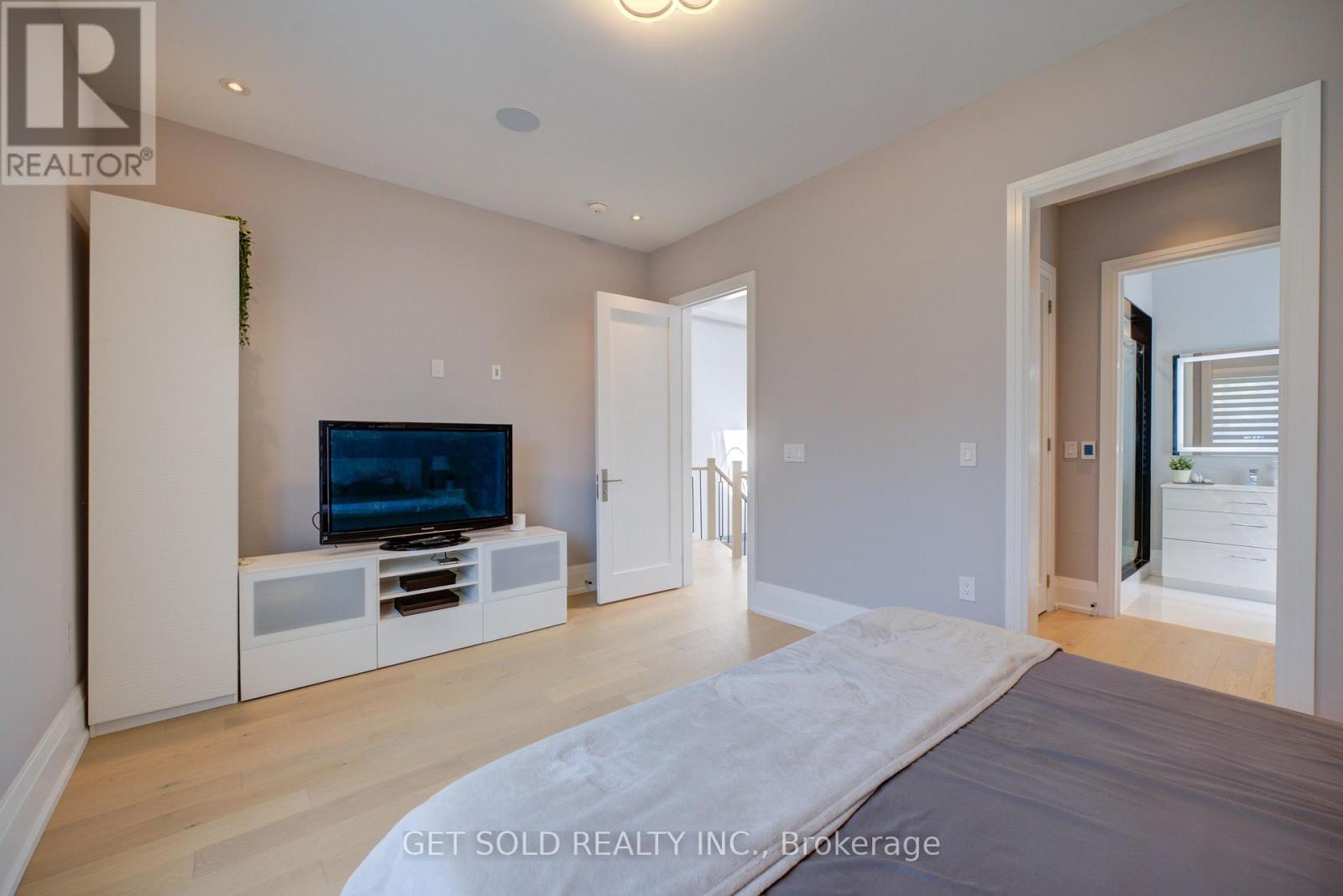 150 WOLFDALE AVENUE - Image 29