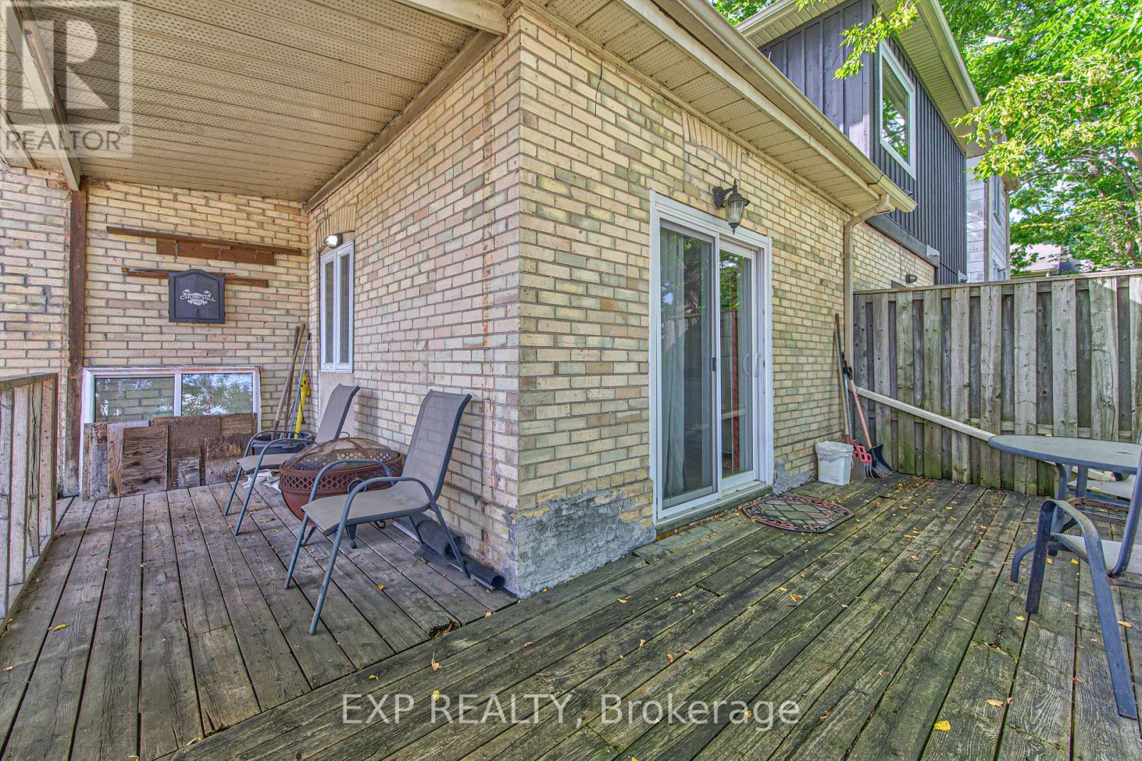 153 FOUNTAIN STREET N - Image 21