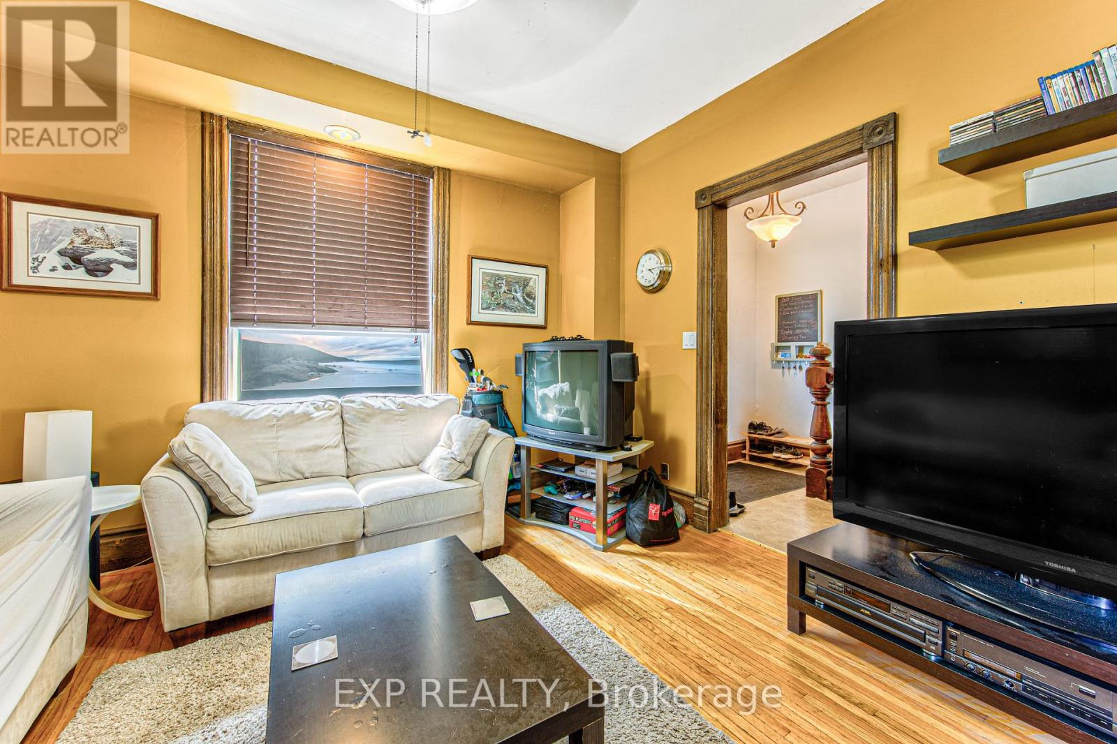153 FOUNTAIN STREET N - 7