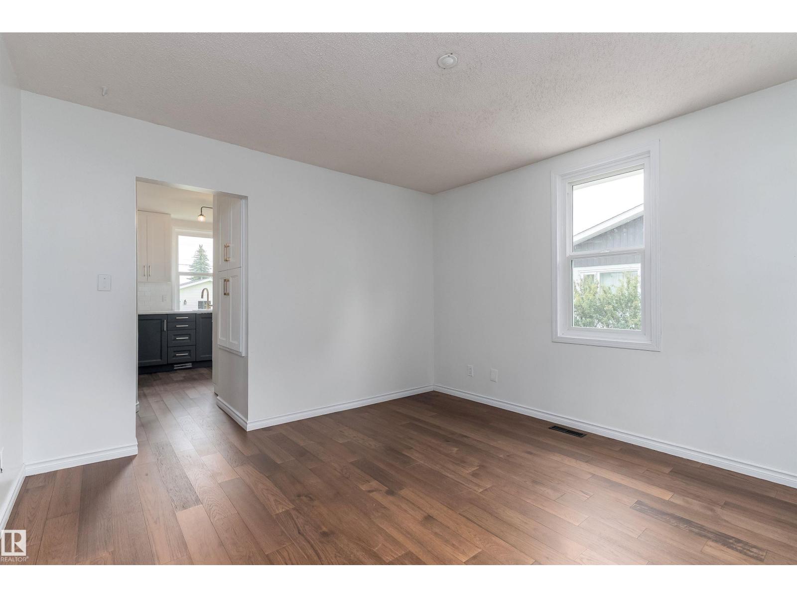 10941 150 St NW photo 5 — MLS® E4505263