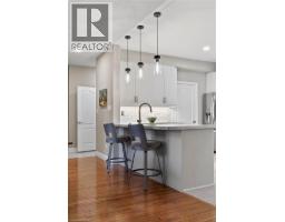 Living room - 100 Beddoe Drive Unit# 101, Hamilton, ON L8P4Z2 Photo 13