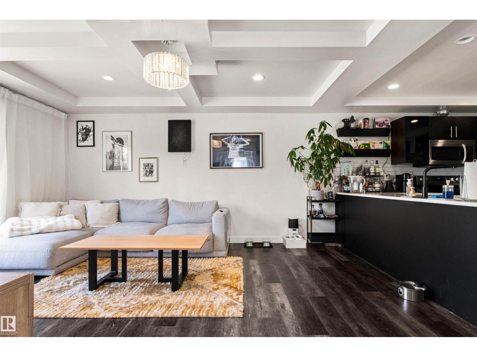 15713 102 AV NW - 6