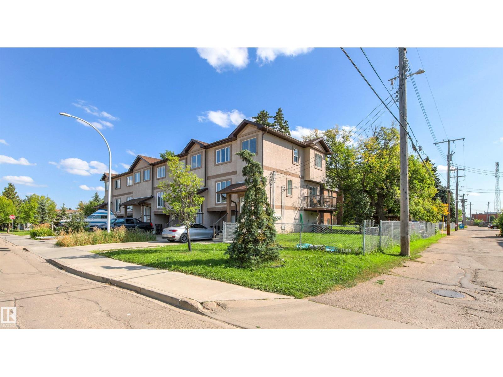 15713 102 AV NW - 39