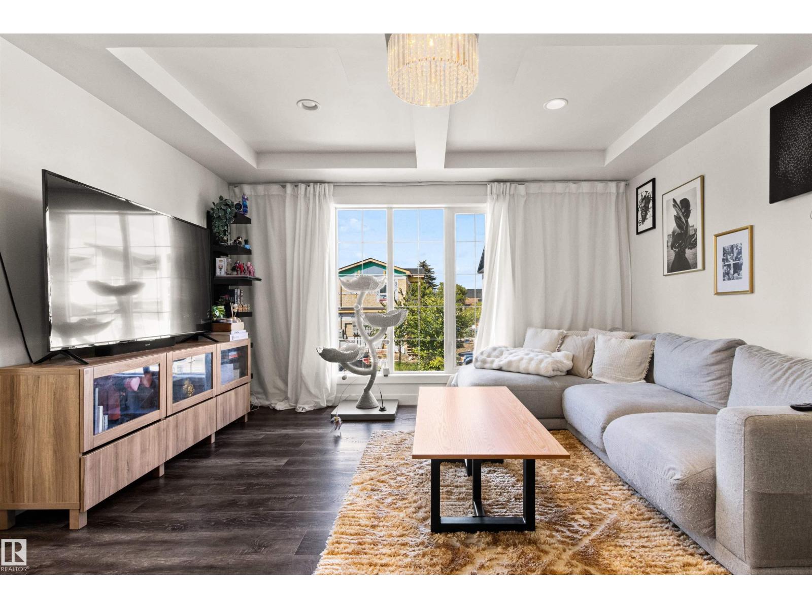 15713 102 AV NW - 8
