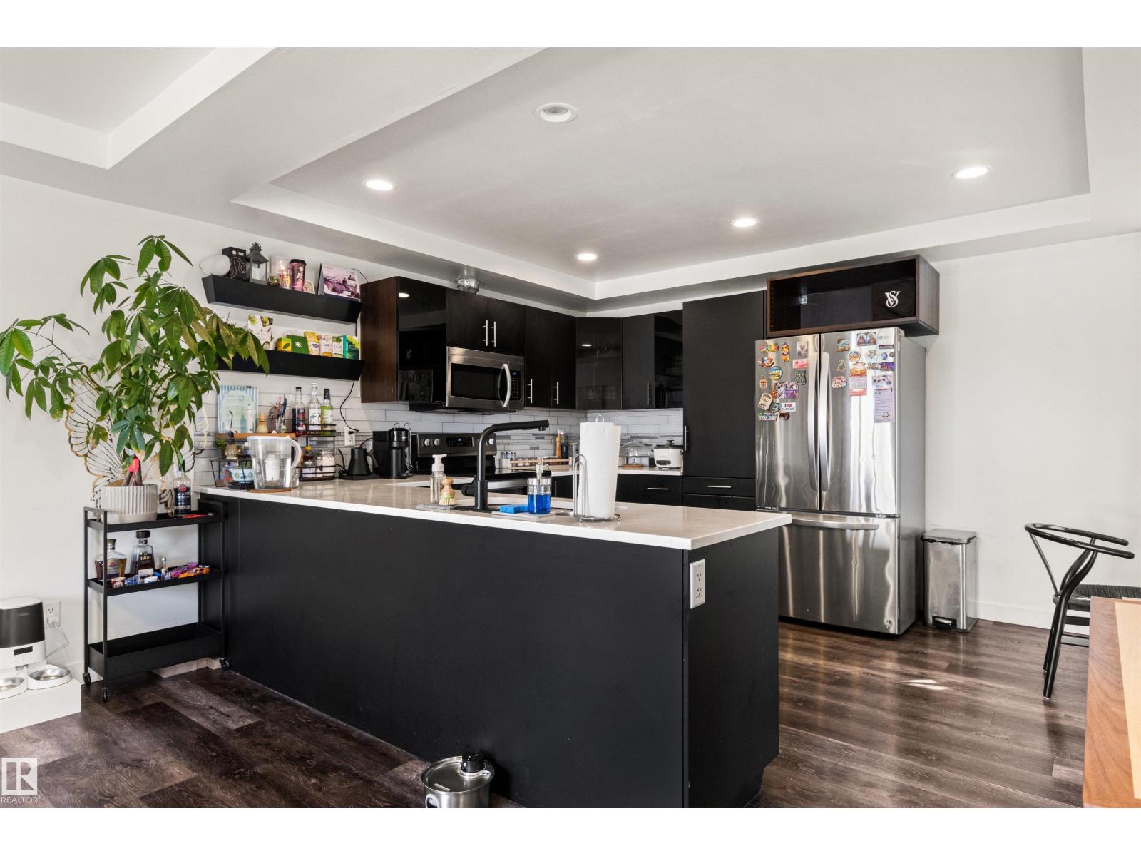 15713 102 AV NW - 11