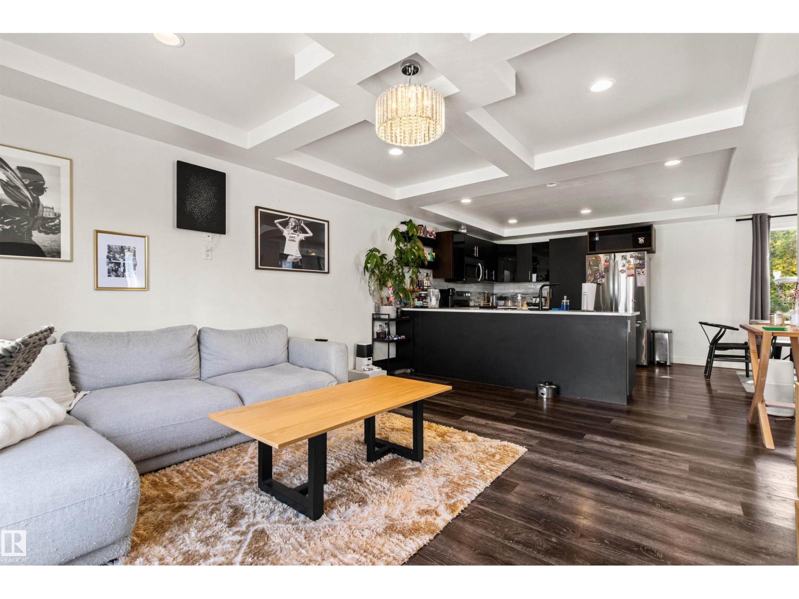 15713 102 AV NW - Image 10