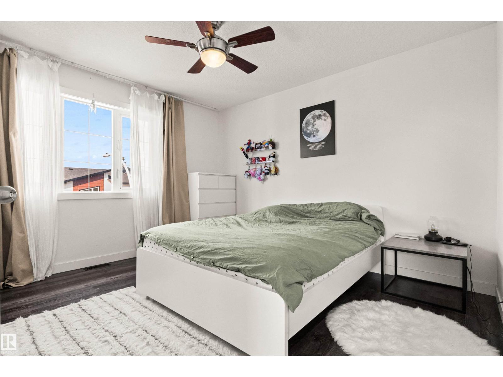 15713 102 AV NW - 24