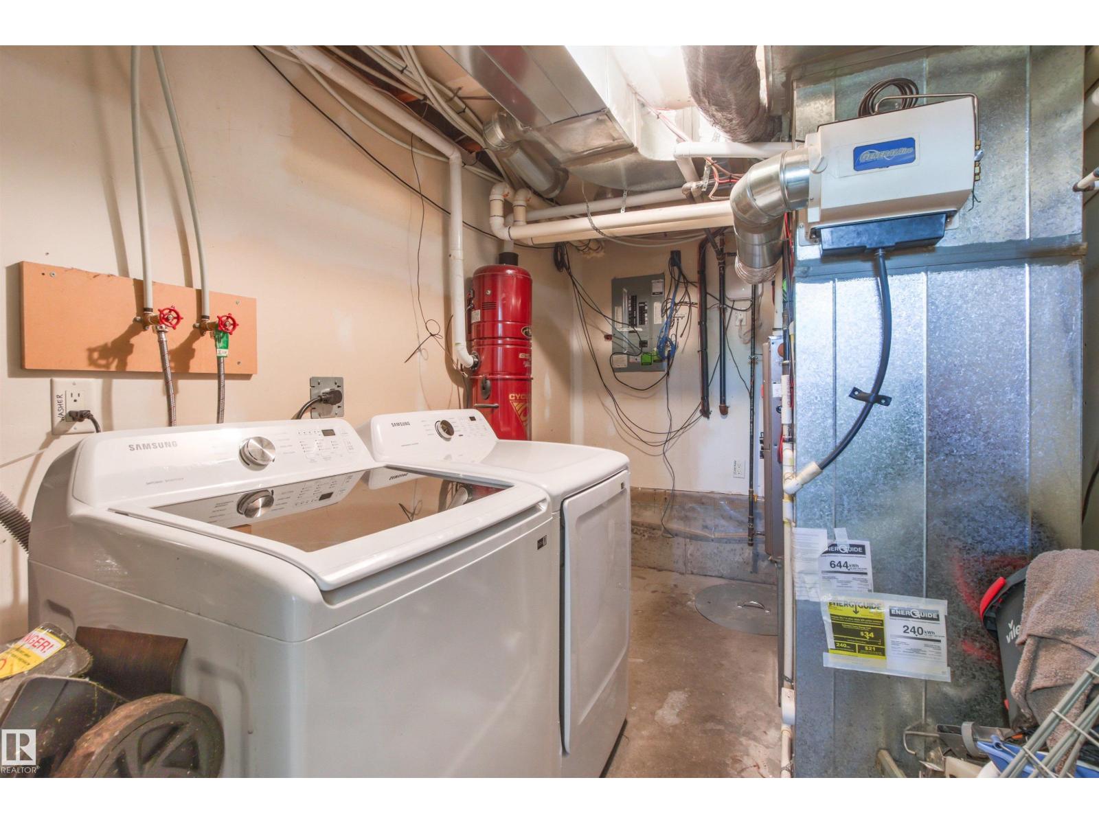 15713 102 AV NW - 32