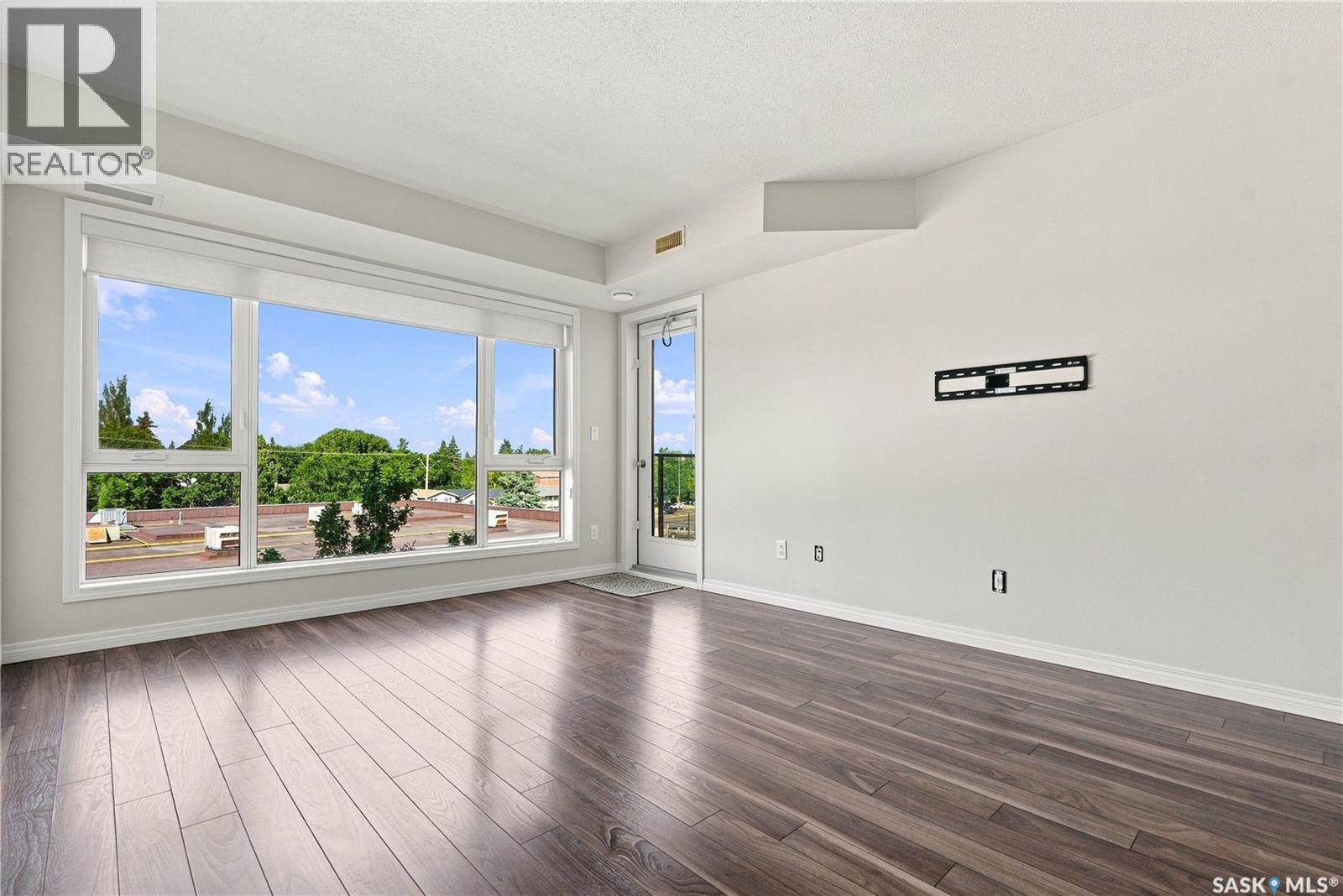 #308 102 Kingsmere PLACE - Image 18