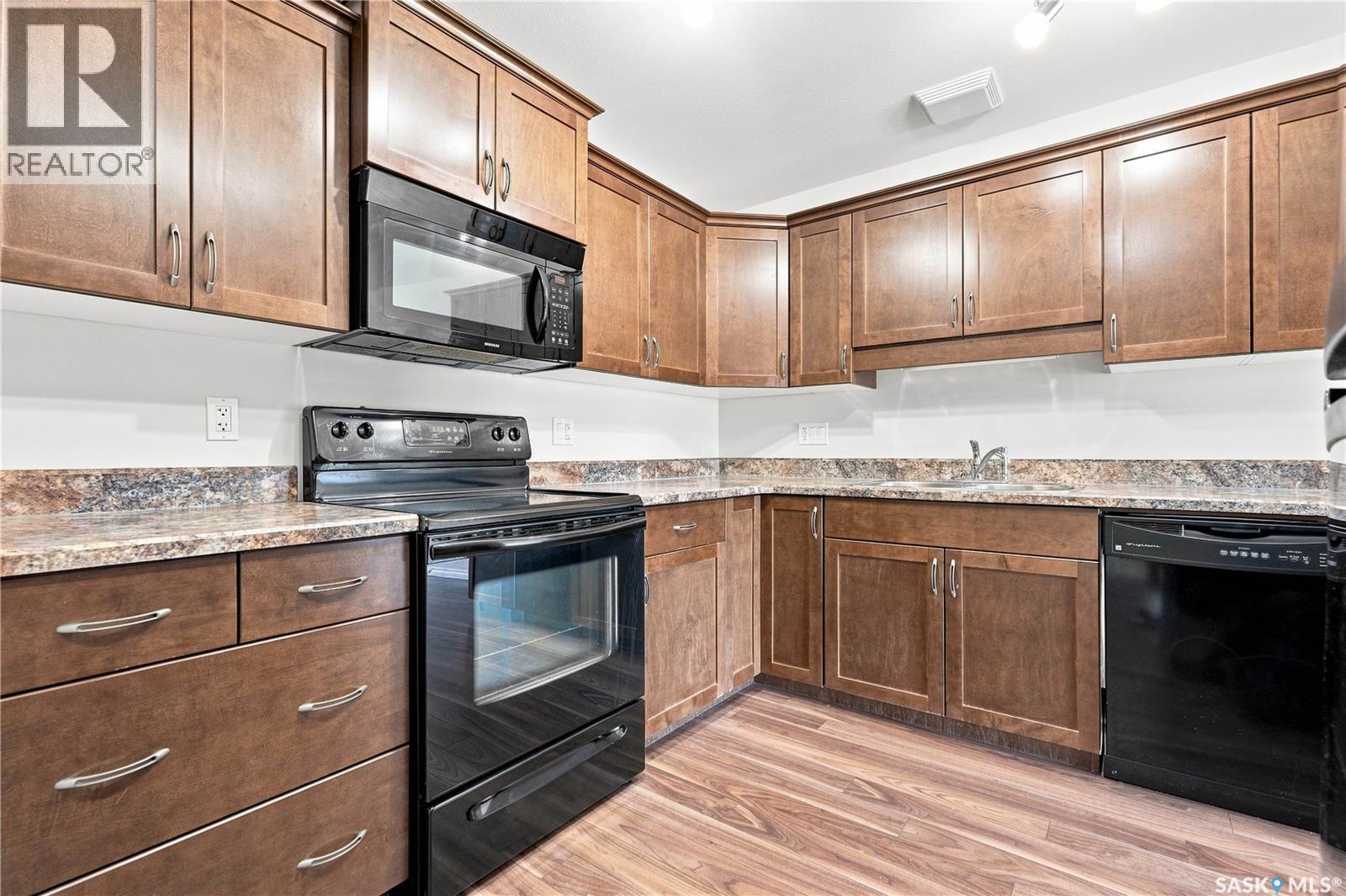 #308 102 Kingsmere PLACE - Image 9