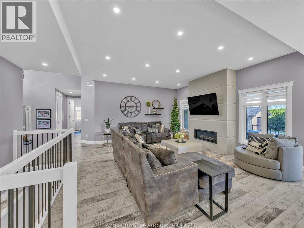 22 SHAWNEE COURT - 7