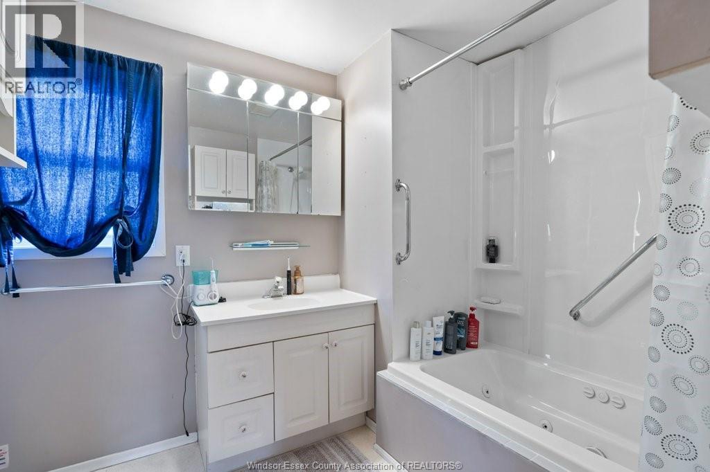 1089 PRADO PLACE - 18