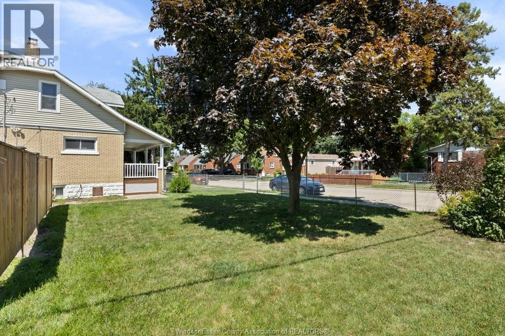 1089 PRADO PLACE - Image 25