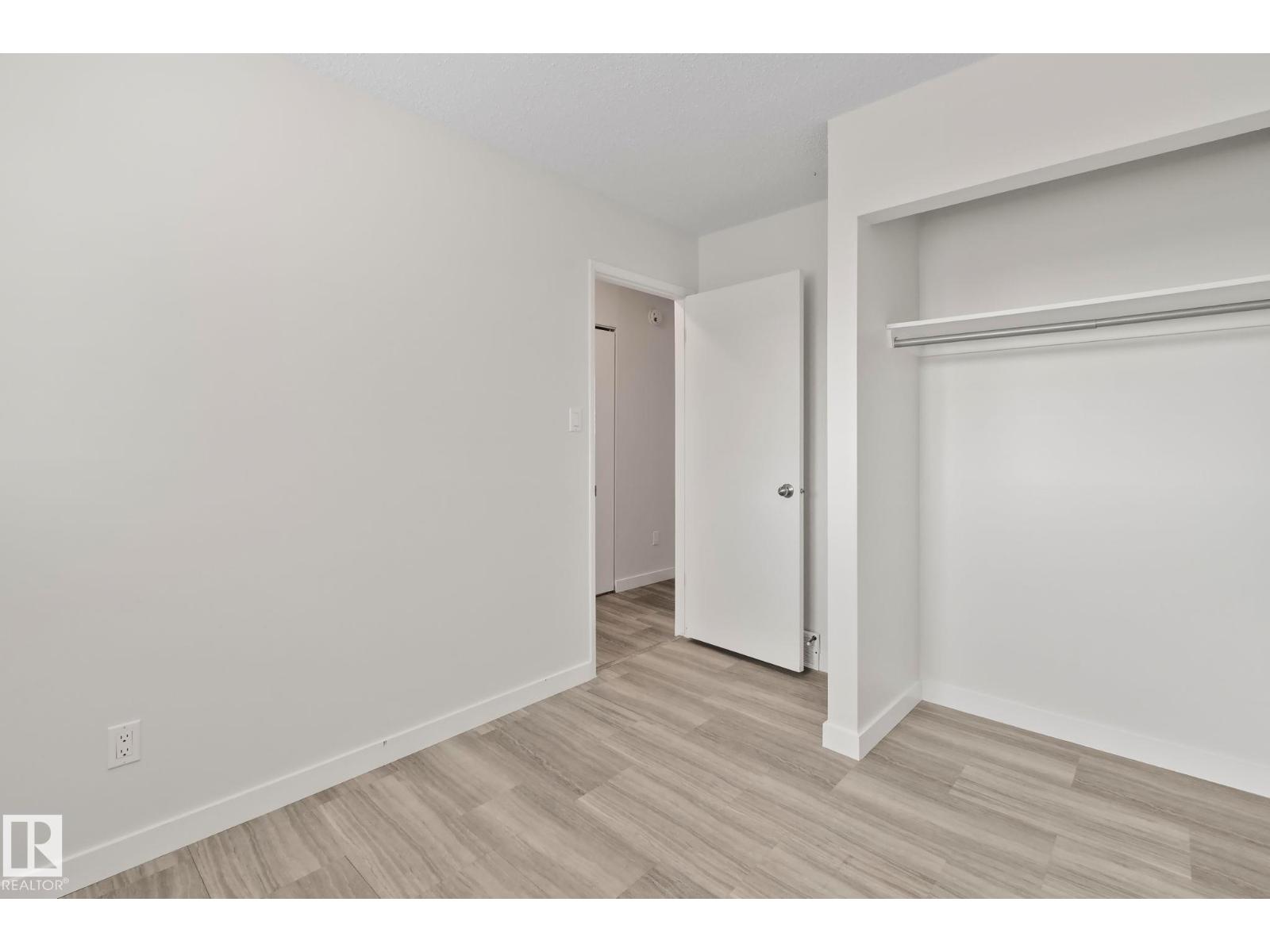 18337 66 AV NW - 18