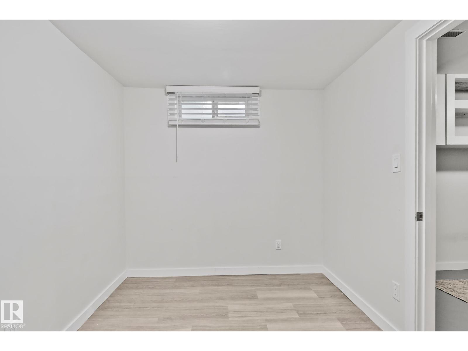 18337 66 AV NW - 29