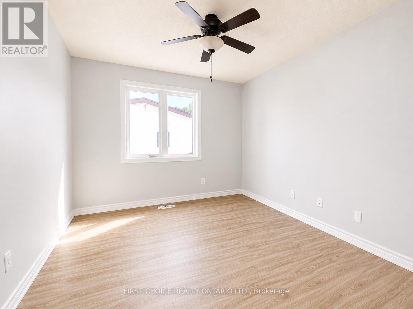#6 837 EASTVALE DRIVE - Image 14