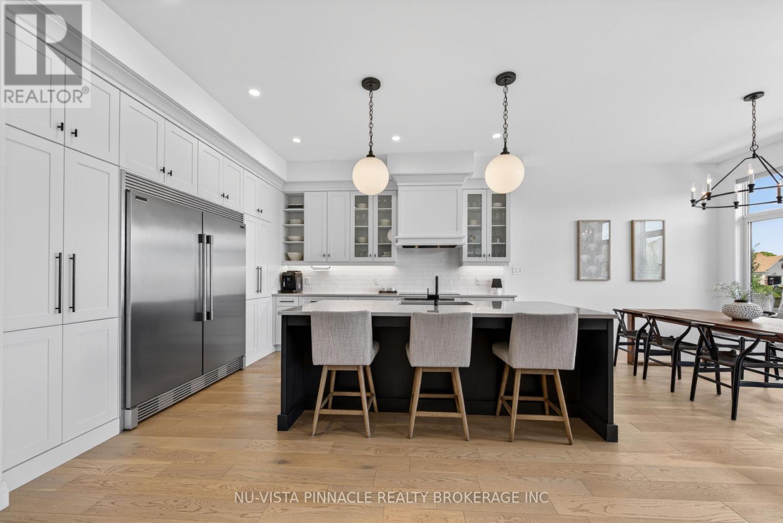 2572 LUCAS AVENUE - Image 13