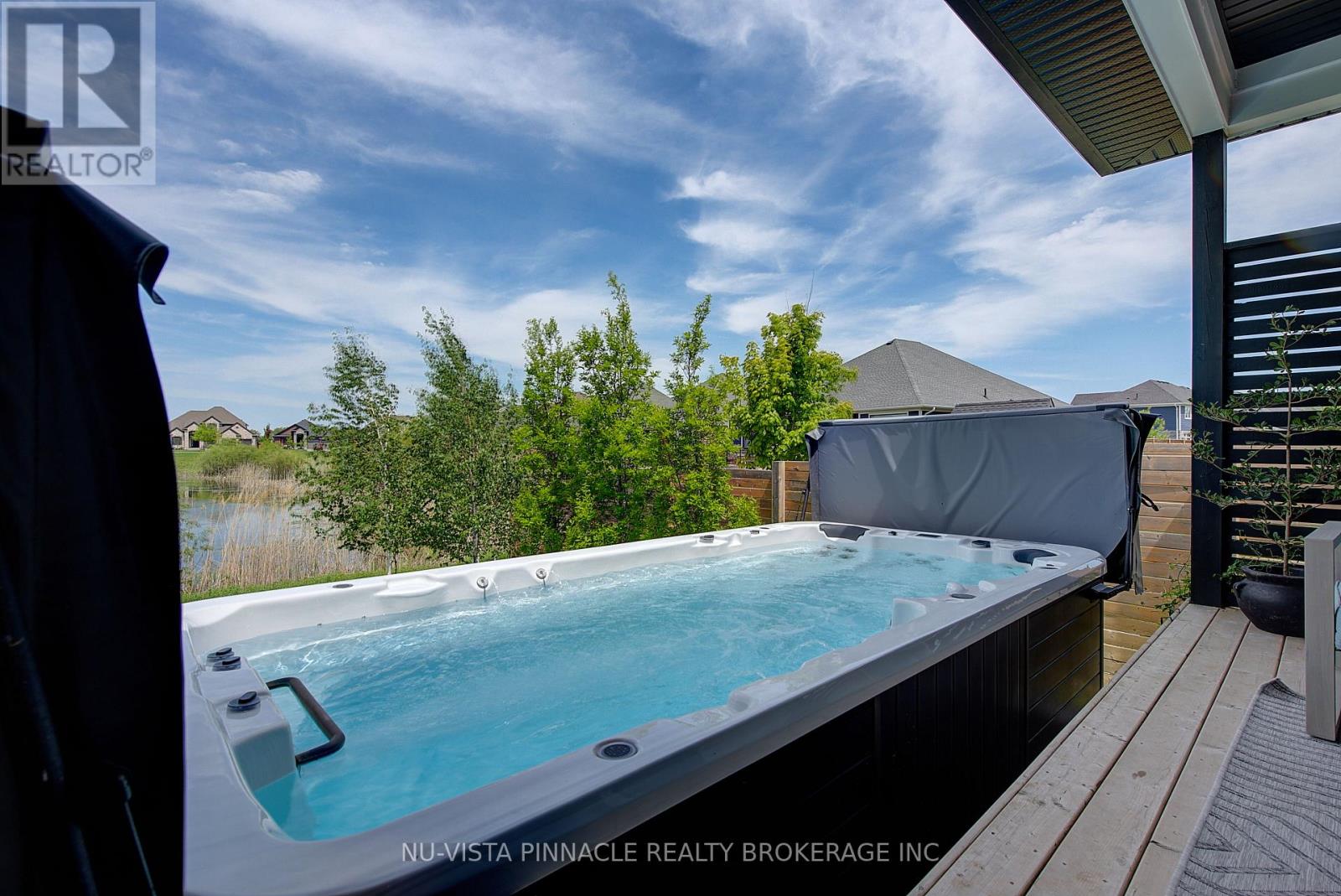 2572 LUCAS AVENUE - Image 41