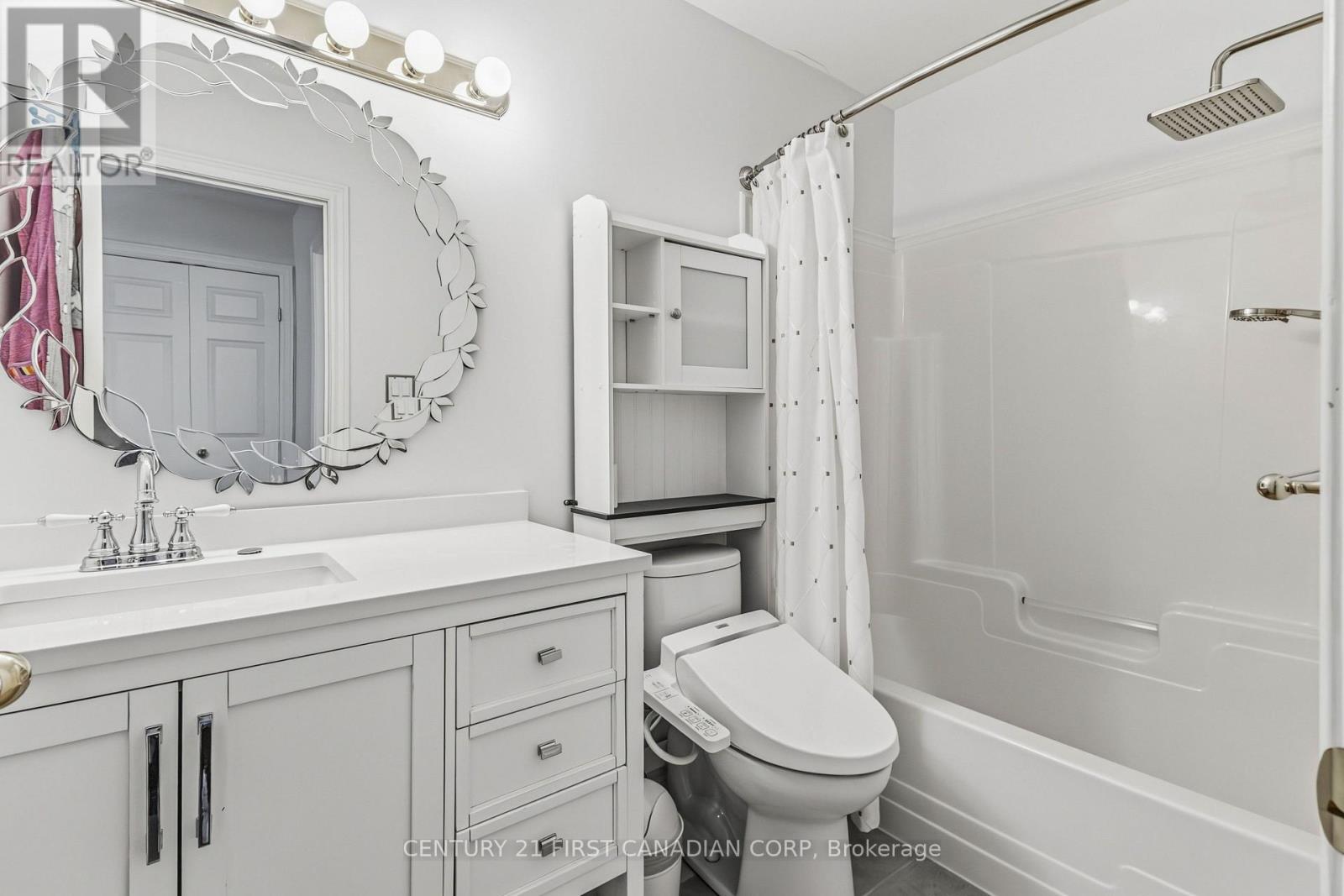 1223 THORNLEY STREET - Image 32
