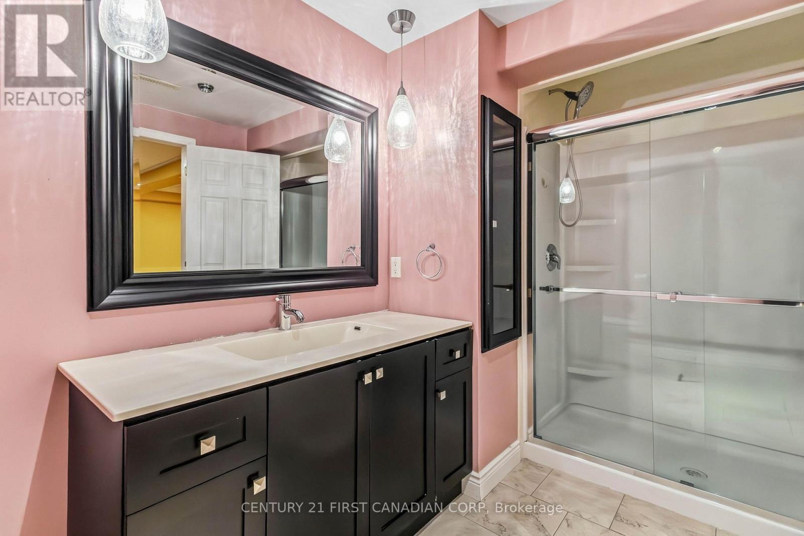 1223 THORNLEY STREET - Image 35