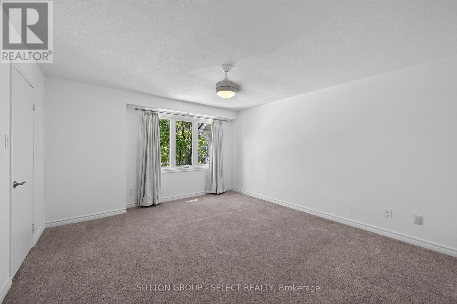 #8 925 LAWSON ROAD - Image 13