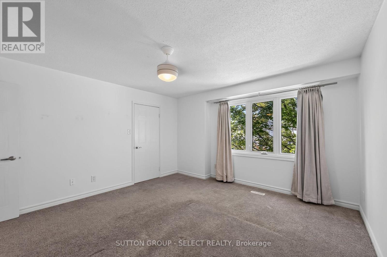 #8 925 LAWSON ROAD - Image 14