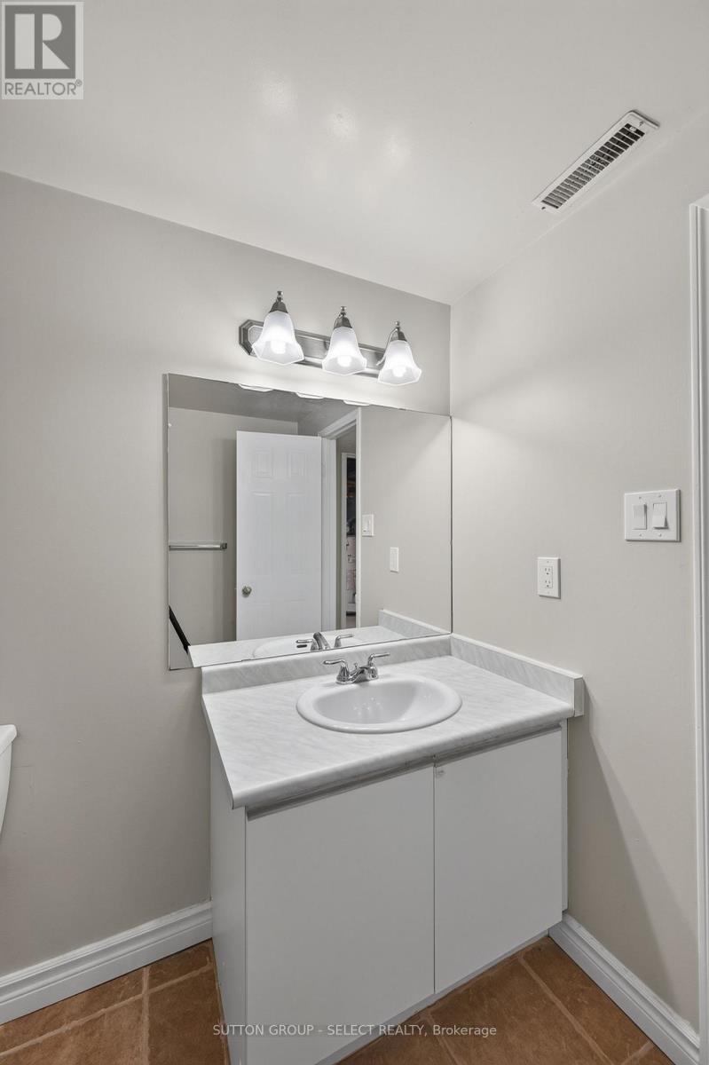 #8 925 LAWSON ROAD - Image 25