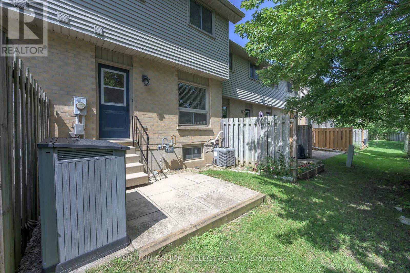 #8 925 LAWSON ROAD - 28