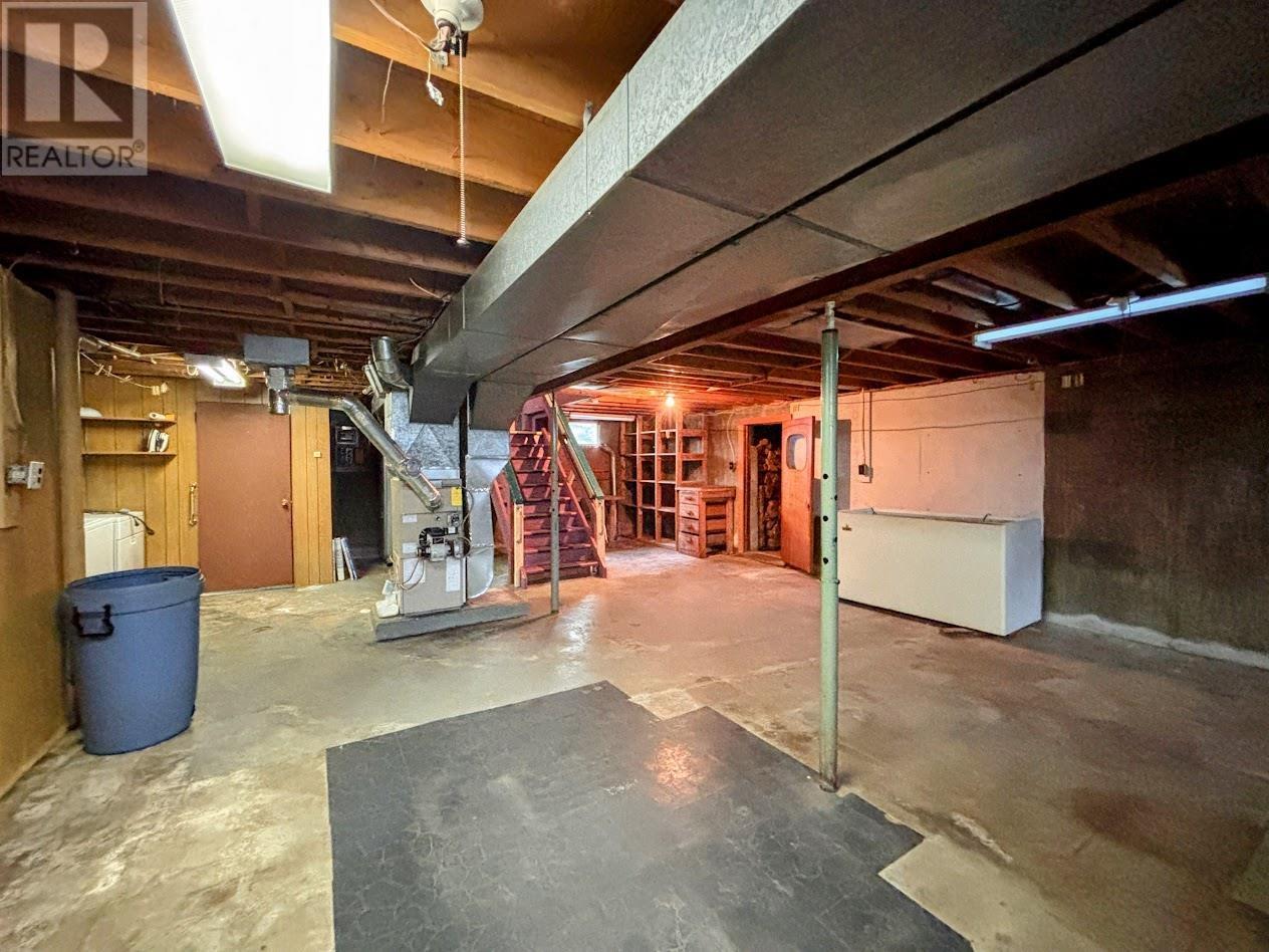 15 Falcon AVE - Image 24