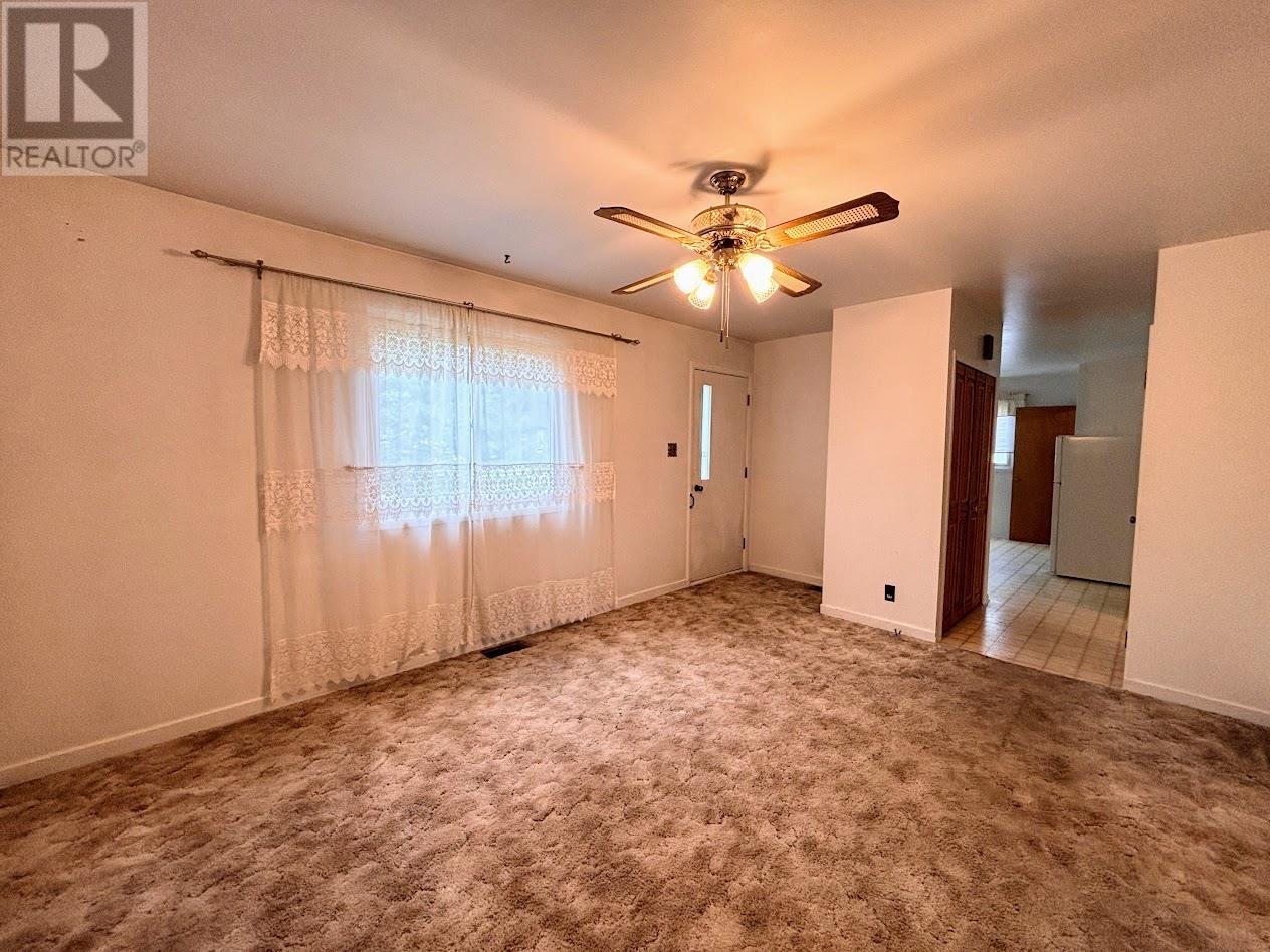 15 Falcon AVE - Image 5