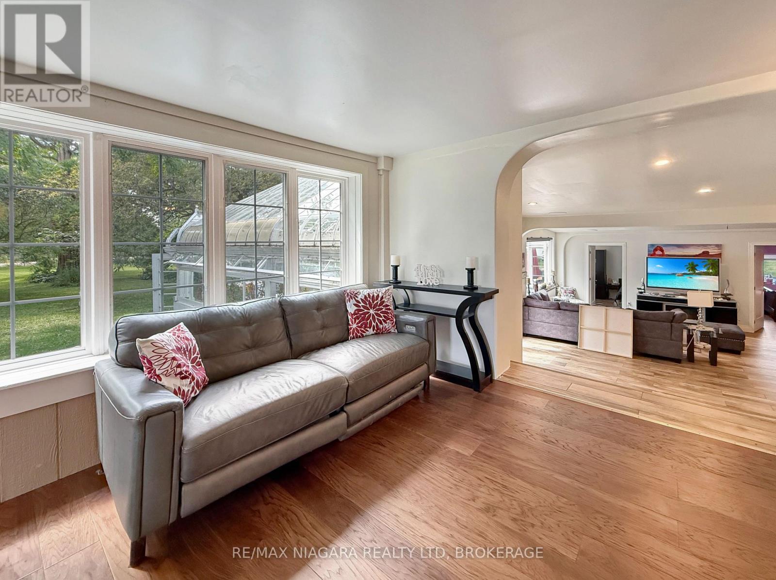 13693 NIAGARA RIVER PARKWAY - Image 10