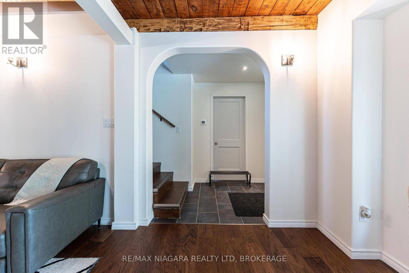 13693 NIAGARA RIVER PARKWAY - Image 11
