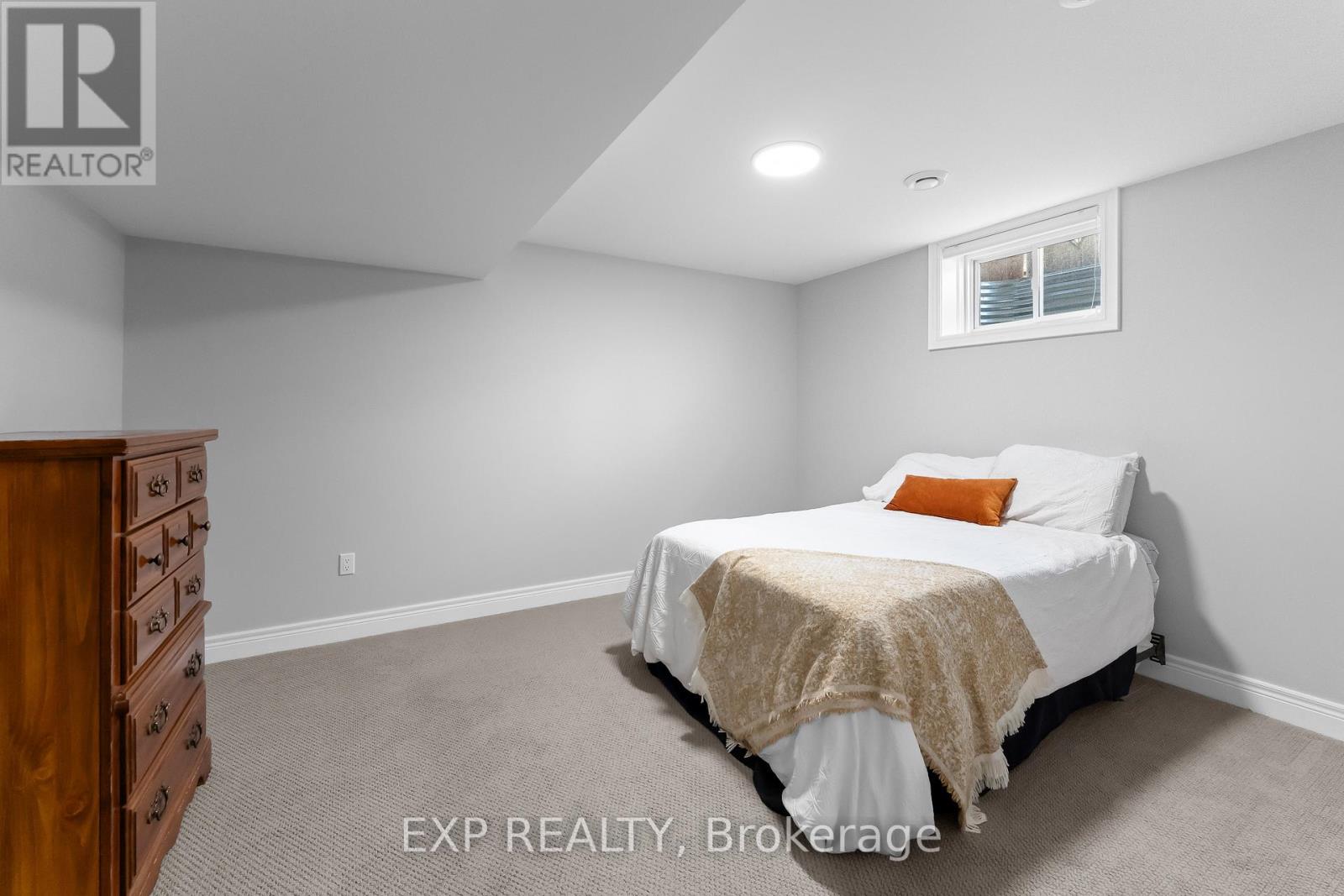 747 GAISER ROAD - 33