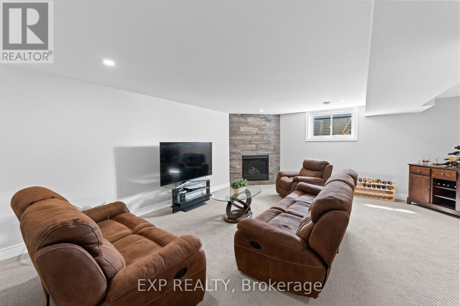 747 GAISER ROAD - 5