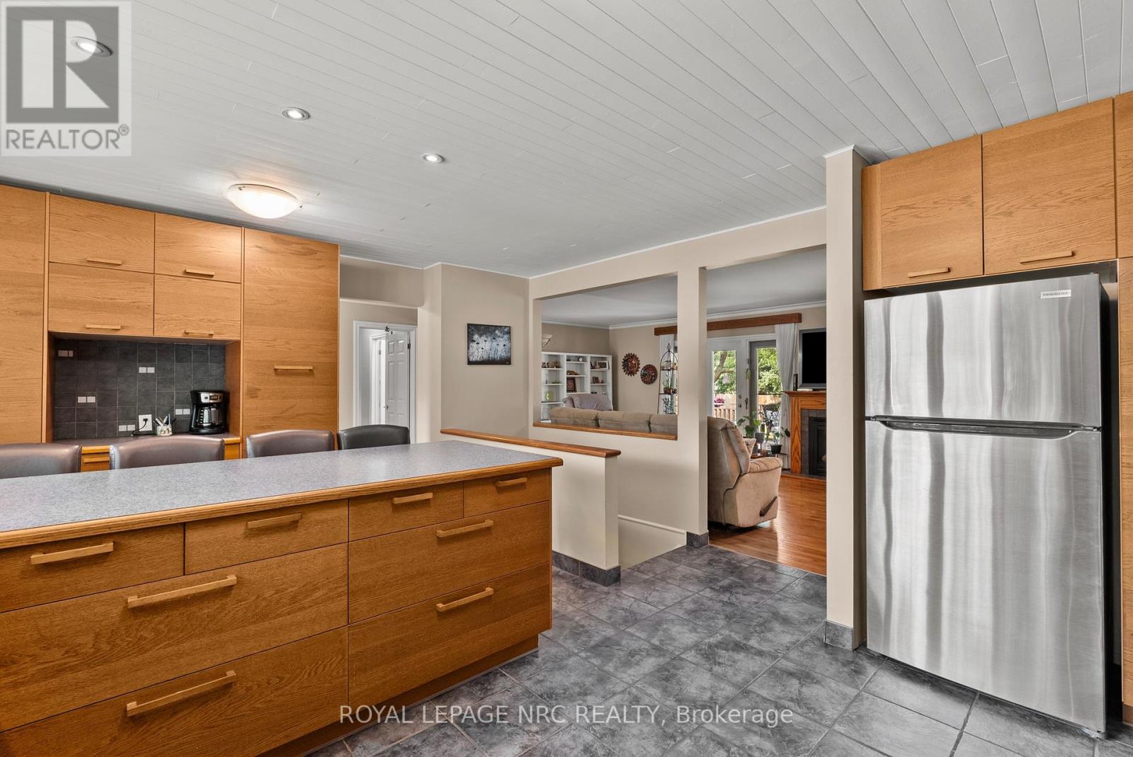 16 DUMFRIES STREET - 16