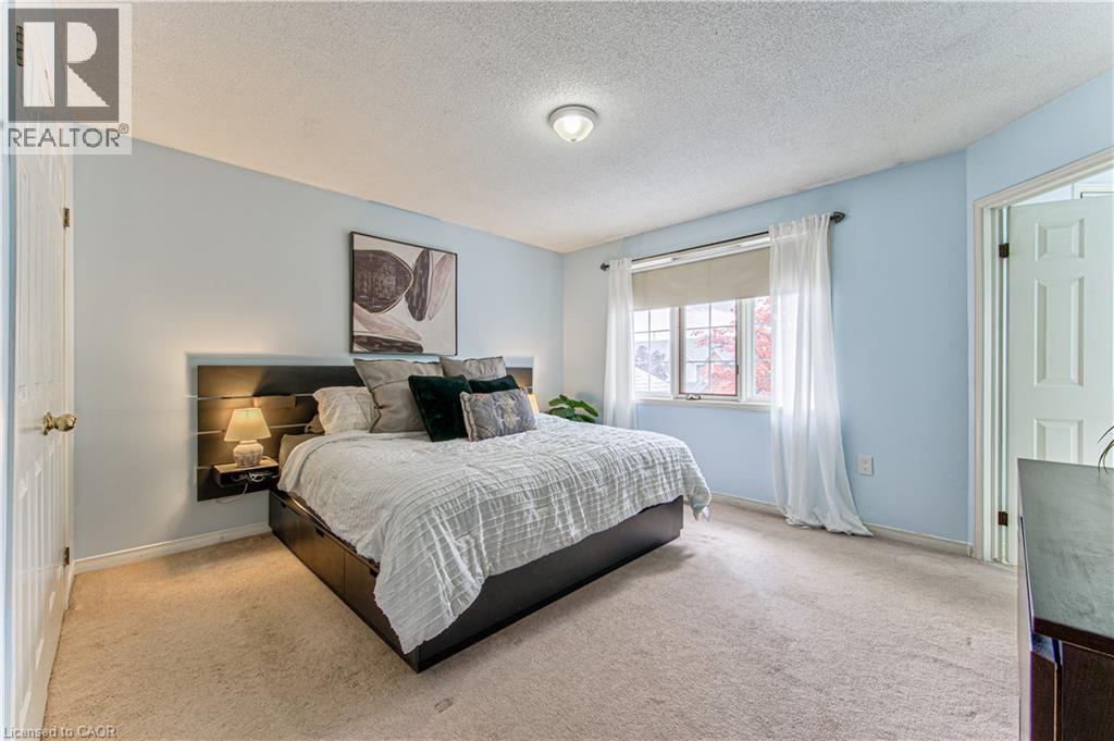 86 CHELSEA Crescent - Image 25