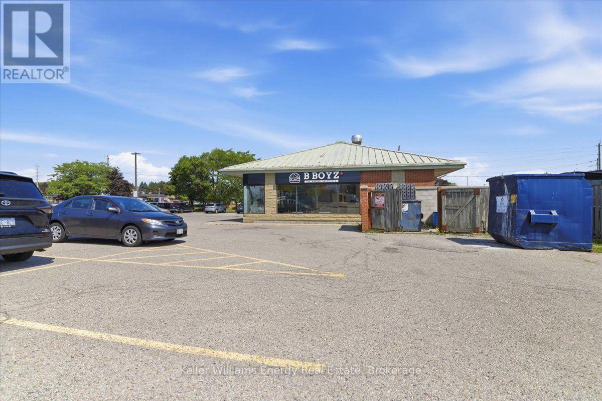 B1 - 1540 DUNDAS STREET E