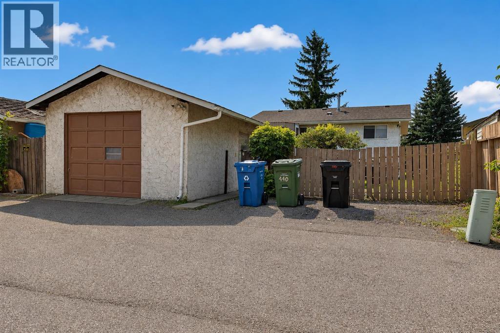 440 Ogden Drive SE - 33