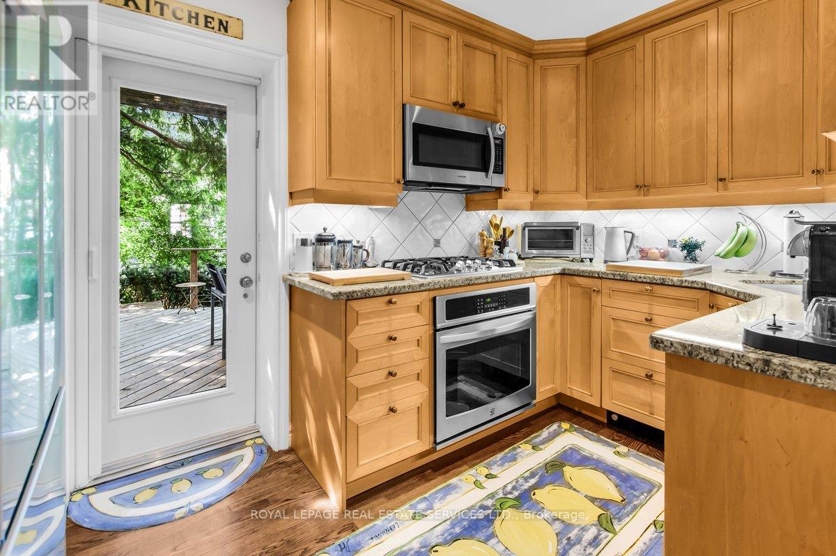 47 COULSON AVENUE - 6